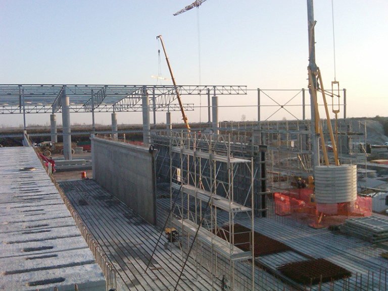 WORKS IN REINFORCED CONCRETE FOR THE CONSTRUCTION OF A PLANTS FOR WASTE RECOVERY – PROV. PORDENONE (PN)